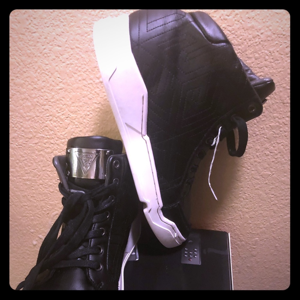 Men’s Black Guess High Top Shoe Size 9.5